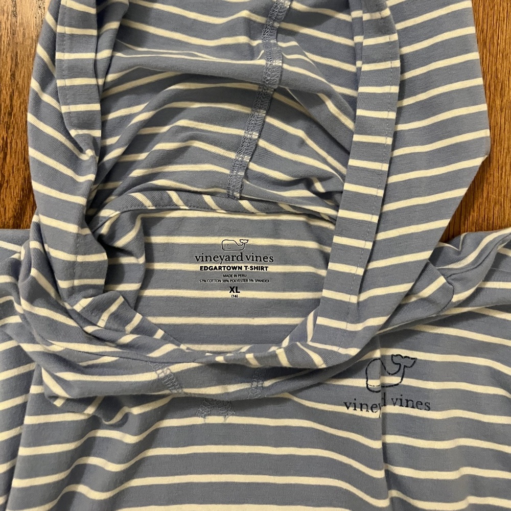 Vineyard Vines girls 16 XL (or Womens XS/S) hooded shirt, blue striped, EUC
